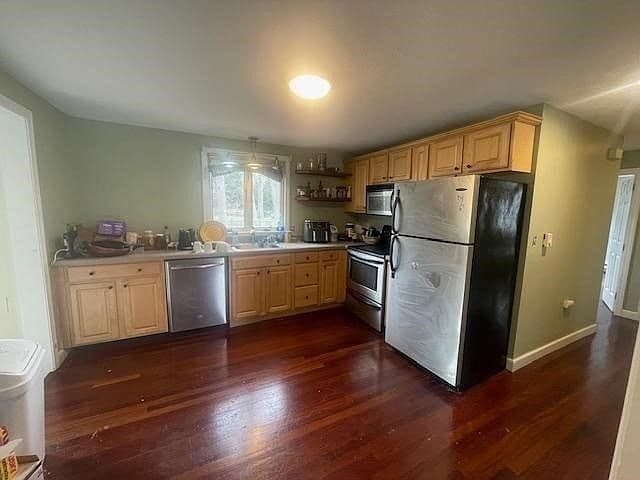 Dated Kitchen Cabinets