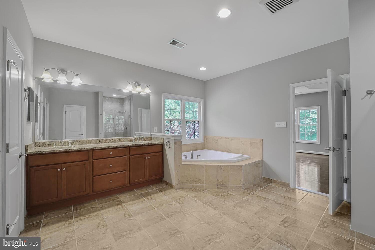 Bathroom Vanity