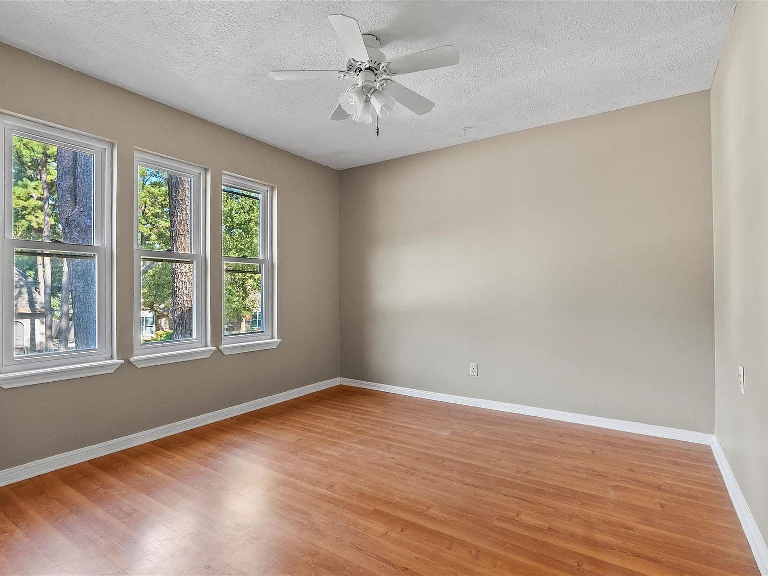 Laminate Flooring