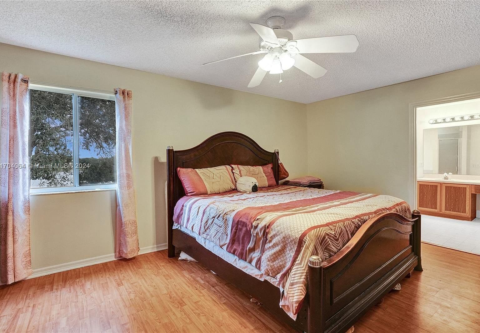 Laminate Flooring