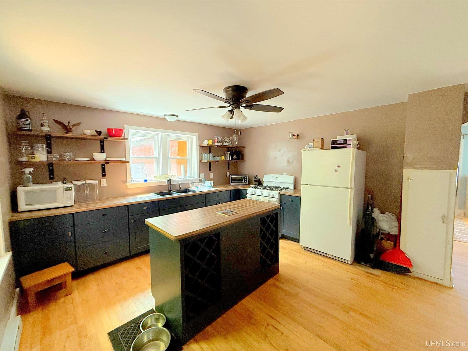 Dated Kitchen