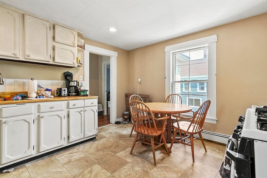 Outdated Kitchen Cabinets