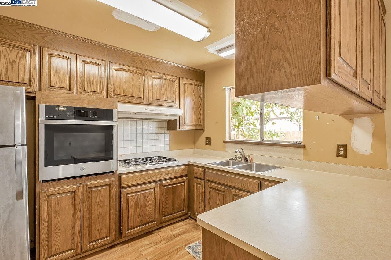 Outdated Kitchen
