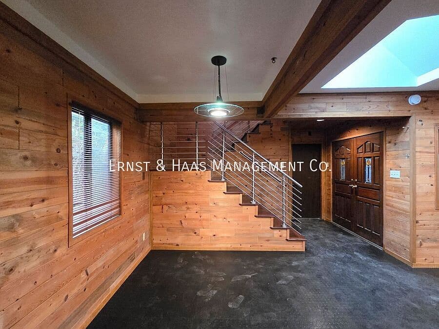 Unconventional Stair Railing
