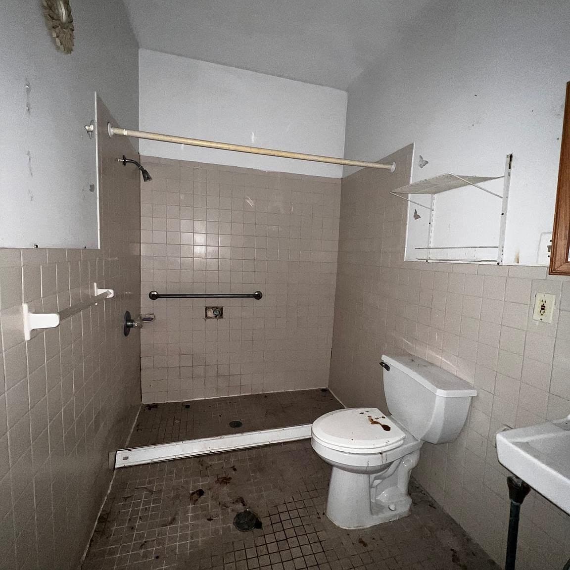 Outdated Kitchen