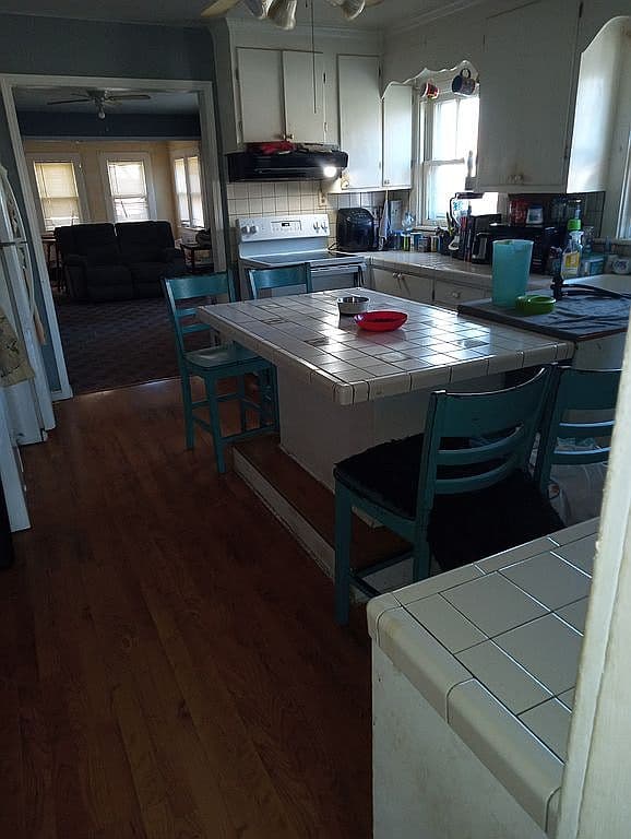 Outdated Kitchen