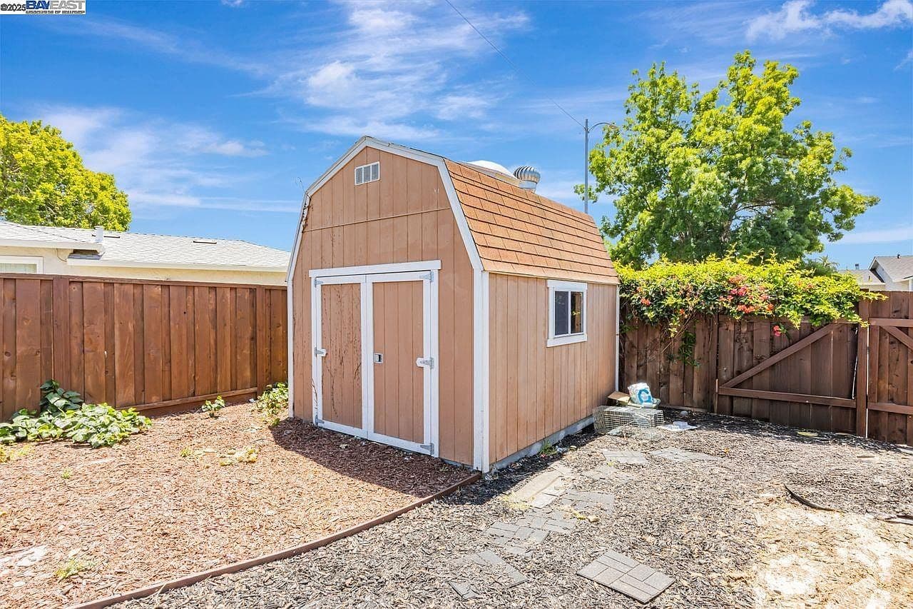 Shed in Disrepair