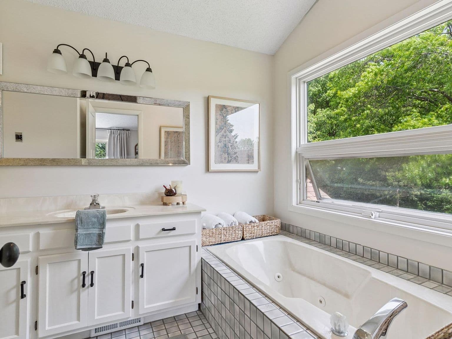 Dated Tub and Vanity in Upstairs Bathroom