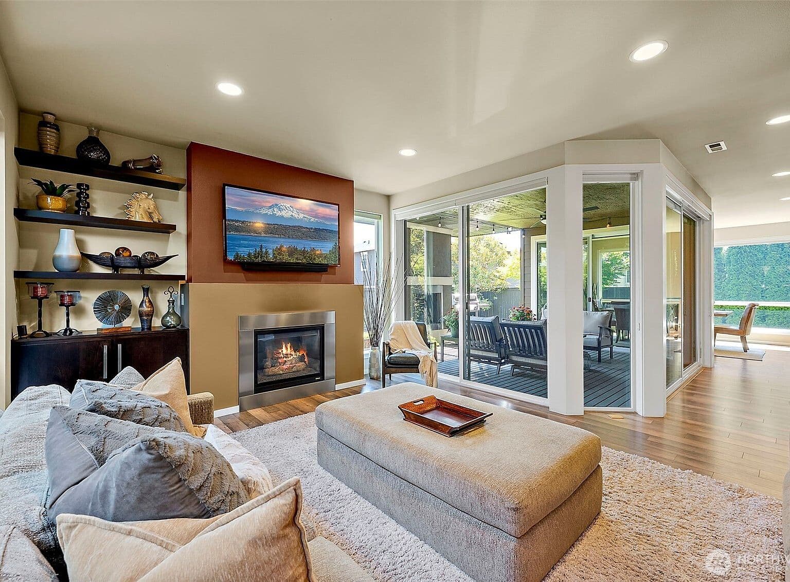 Carpet in Upstairs Living Room