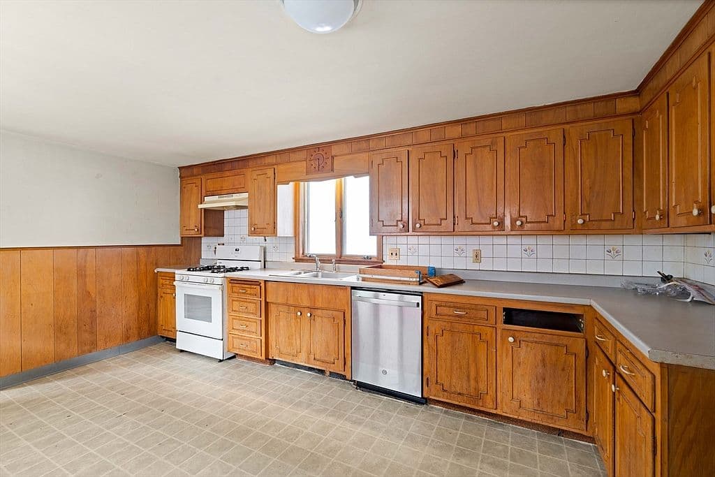 Outdated Kitchen