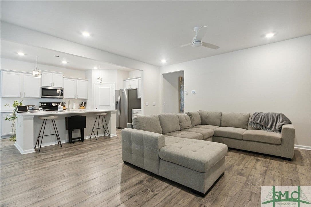 Plain White Walls