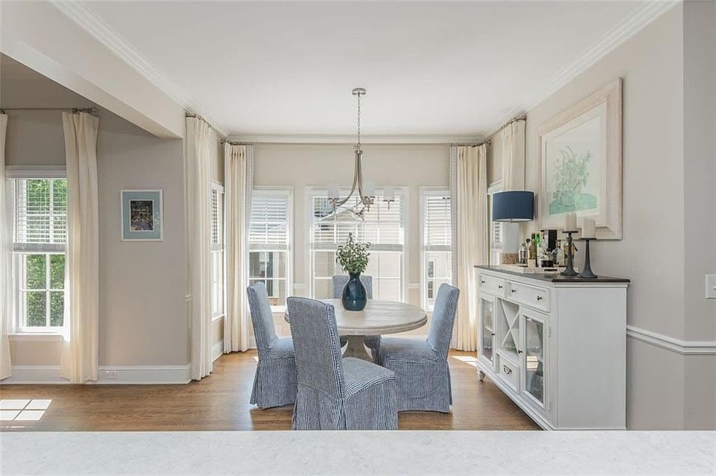 Dining Area Lighting