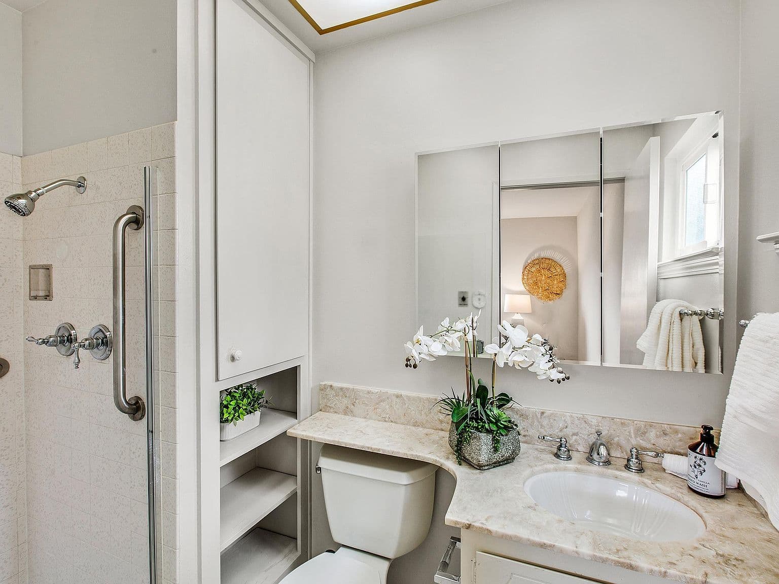 Bathroom Fixtures and Tile