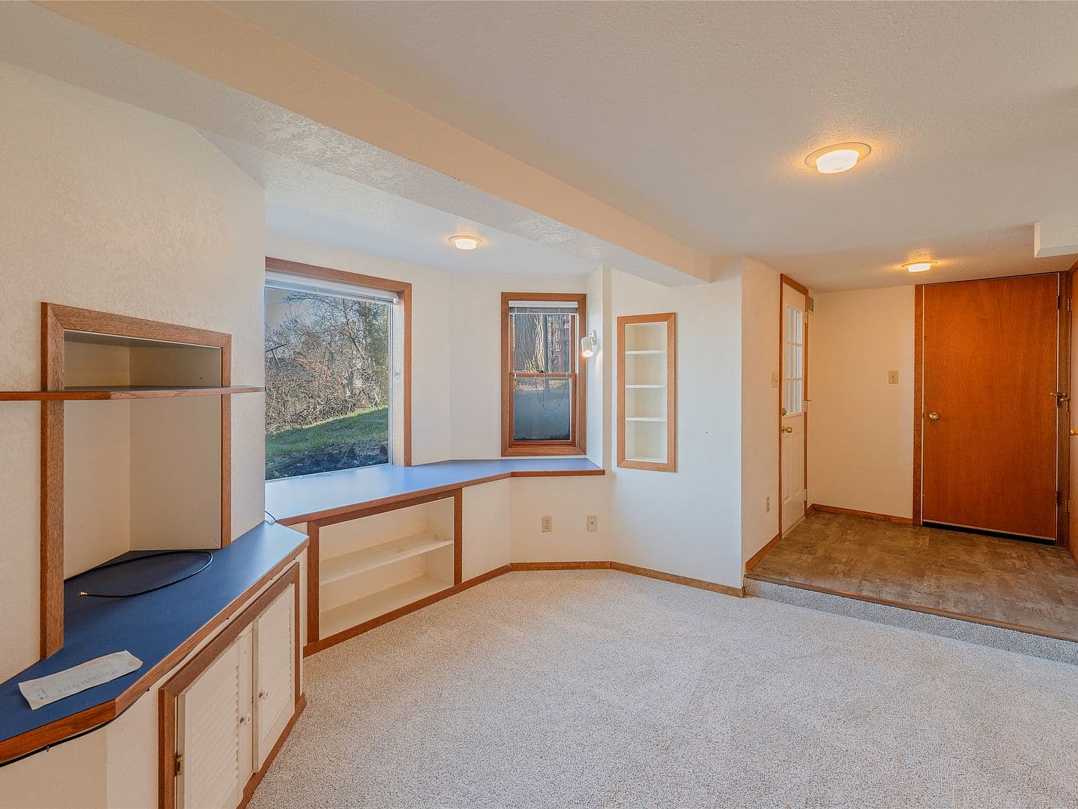 Mixed and Dated Flooring